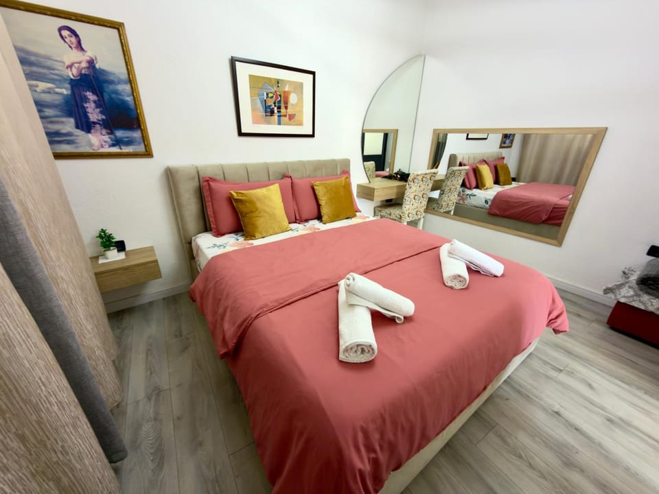 Bed, Bedroom