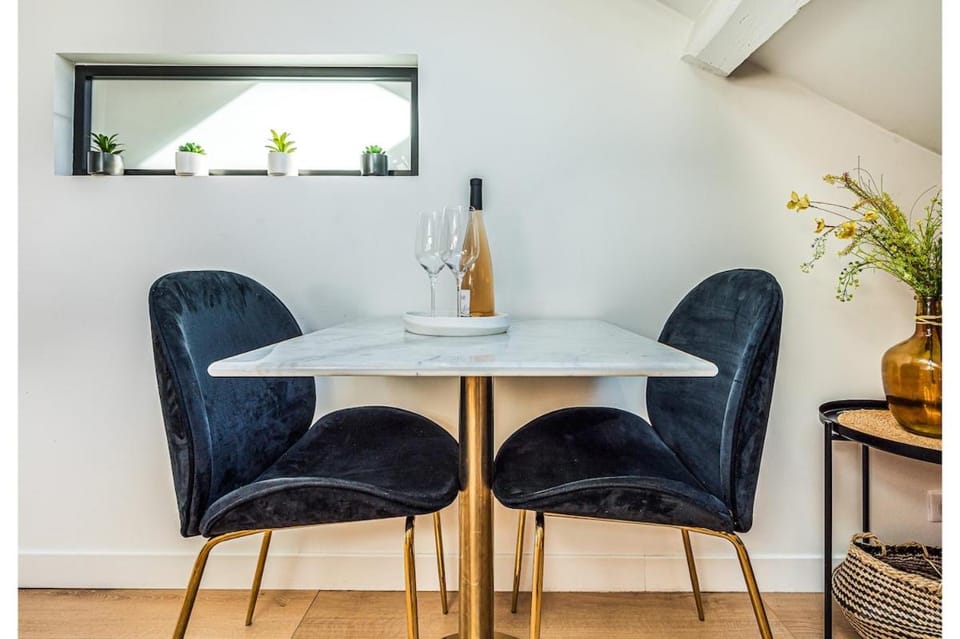 Secret Nest Apartment in Nice