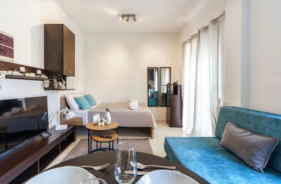 Elysian Hightower Apartment in Thessaloniki