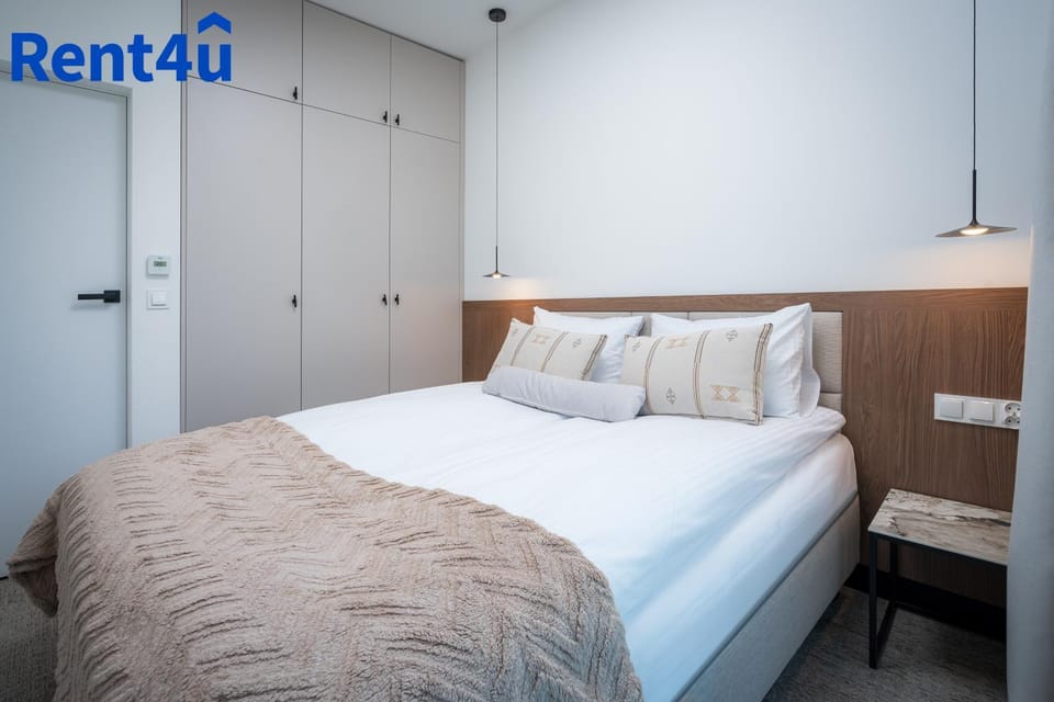 Bed, Bedroom, wardrobe