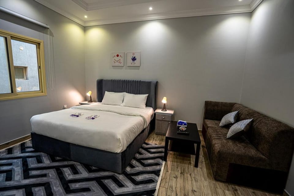 Elegant Studio H11 Apartment in Al Khobar