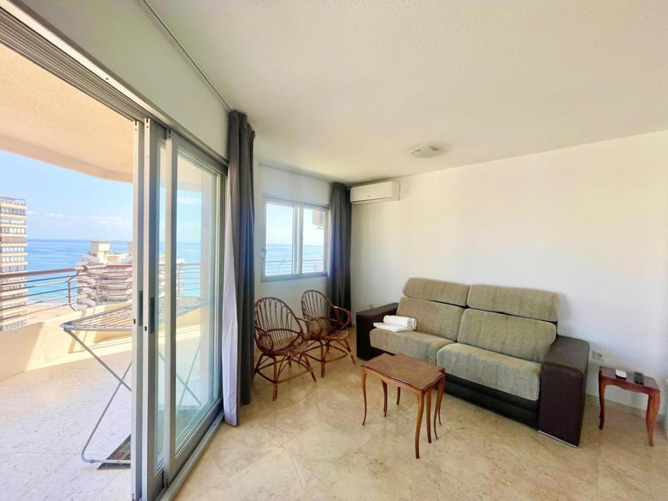 Torre Valencia Sea Views R044 R046 Apartment in Benidorm