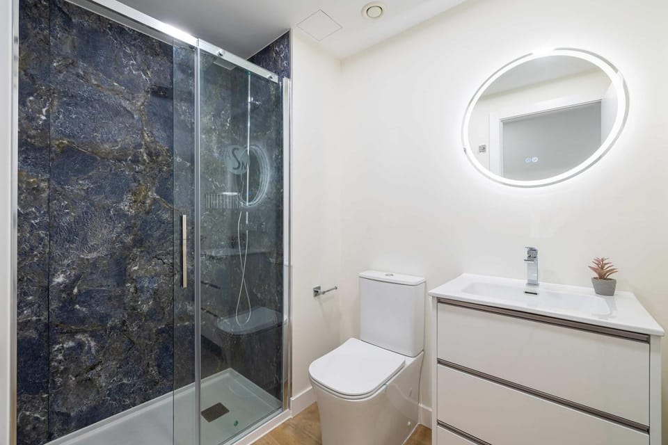 2BR for 4 Central Malaga Quiet Area by Stay Homy Apartment in Malaga