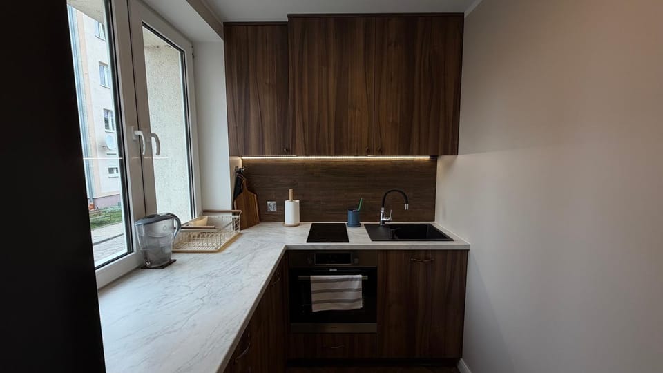 Kitchen or kitchenette, oven, stove, kitchen