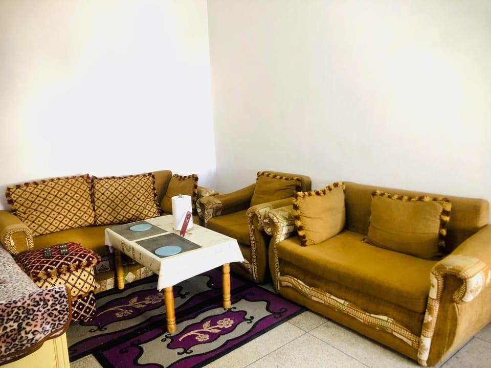 Cyrnos Apartment in Fes