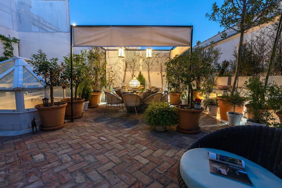 Patio, Day, Garden
