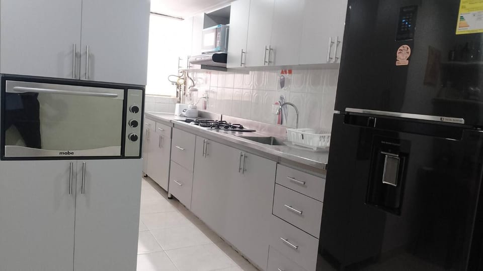 microwave, oven, kitchen