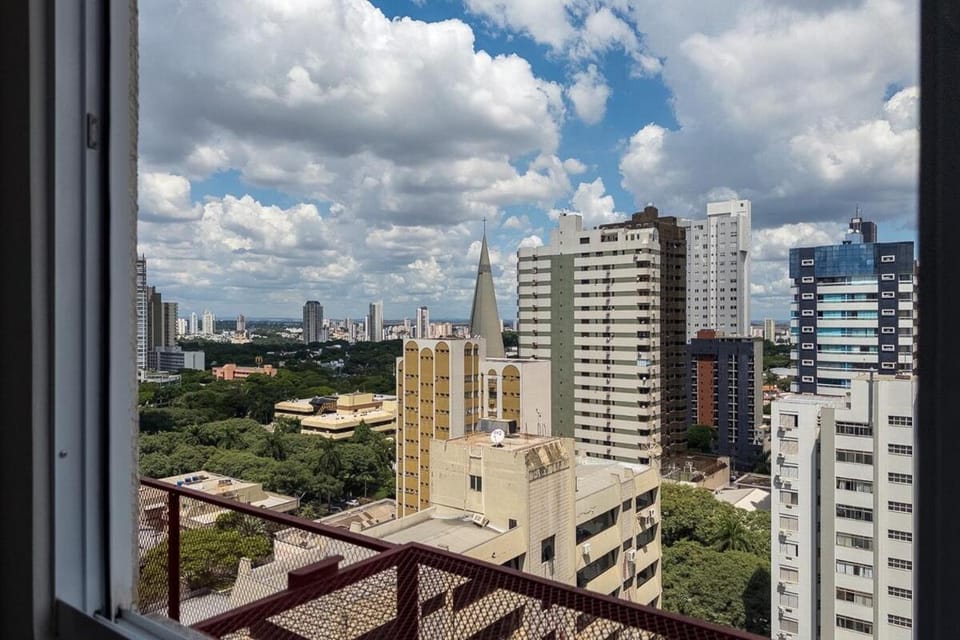 Centro Maringá para 4 Perto de Tudo RC1801 Apartment in Maringá