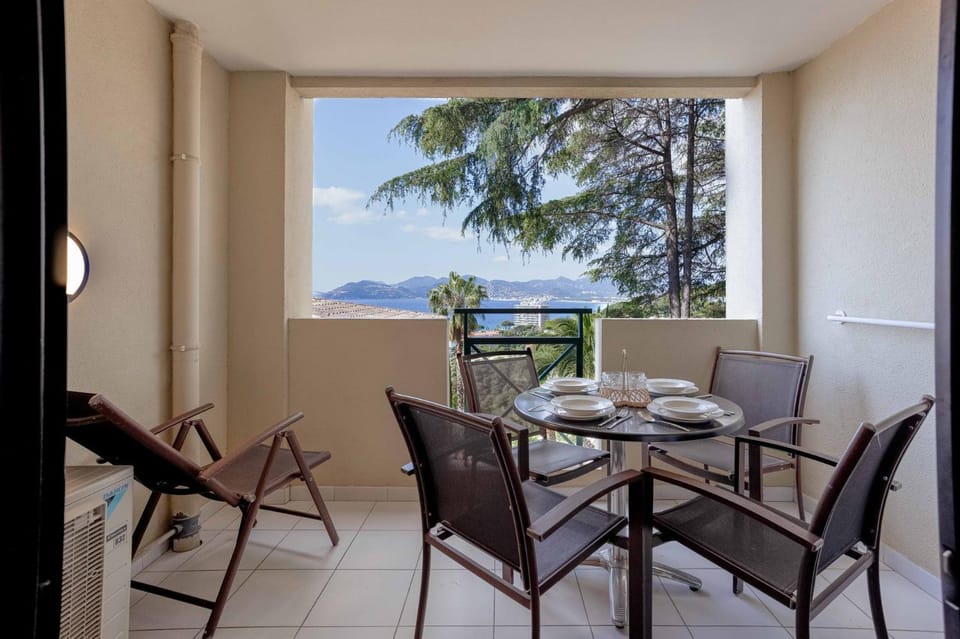 Flow Bleus - Balcon vue mer, piscine, tennis Apartment in Cannes