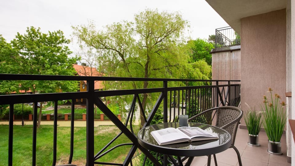 View (from property/room), Balcony/Terrace