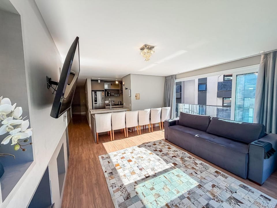 A uma quadra da Rua Coberta, 2 suítes Apartment in Gramado