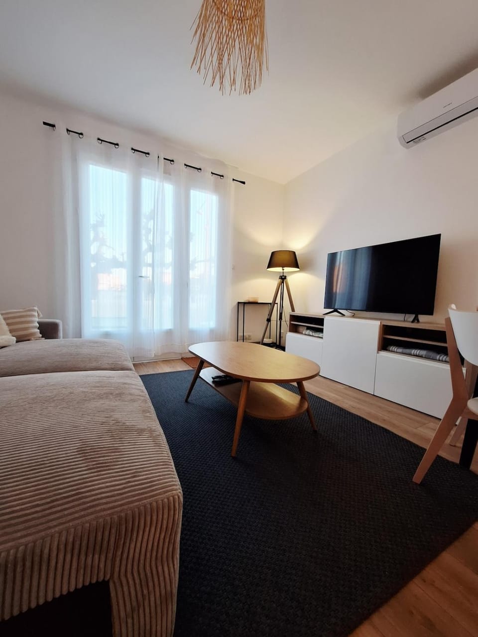 Le Clémenceau- 6pers - Plage 200m, Clim, PKG privé Apartment in Occitanie