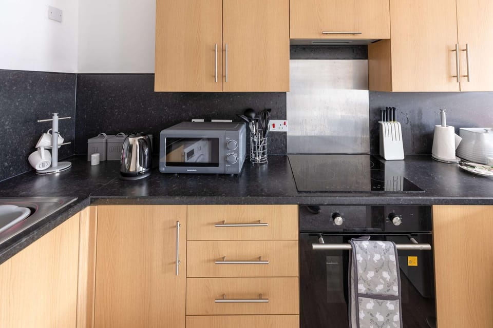 Harbour-Side 1 Bed Apartment with Sea Views Apartment in Copeland District