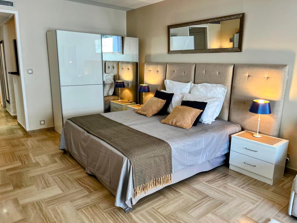 Bed, Bedroom, wardrobe