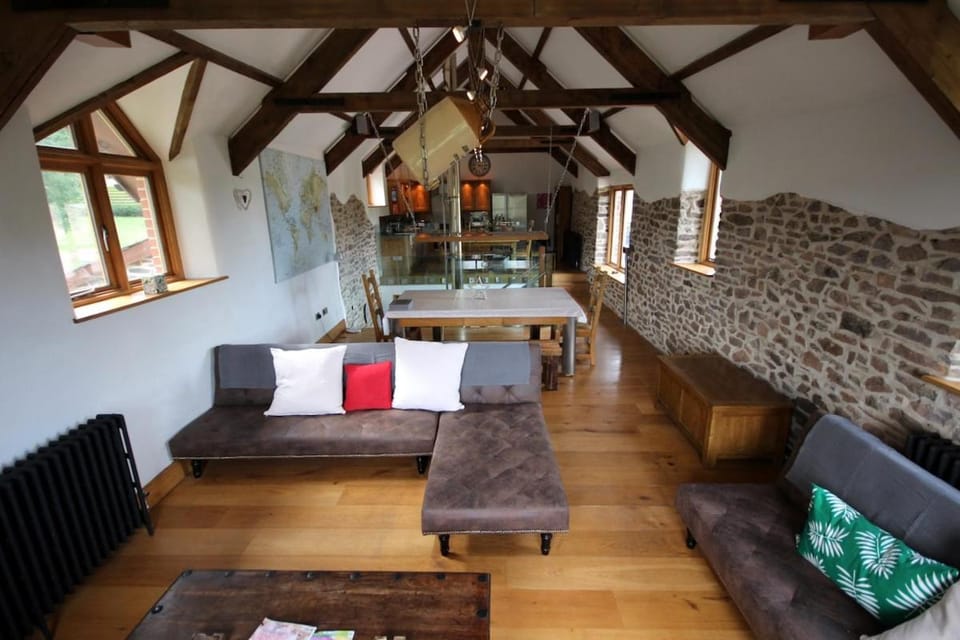 Devon Holiday Lets - The Arches, Upper and Lower House in North Devon District