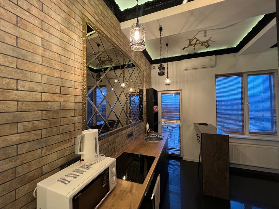 Kitchen or kitchenette