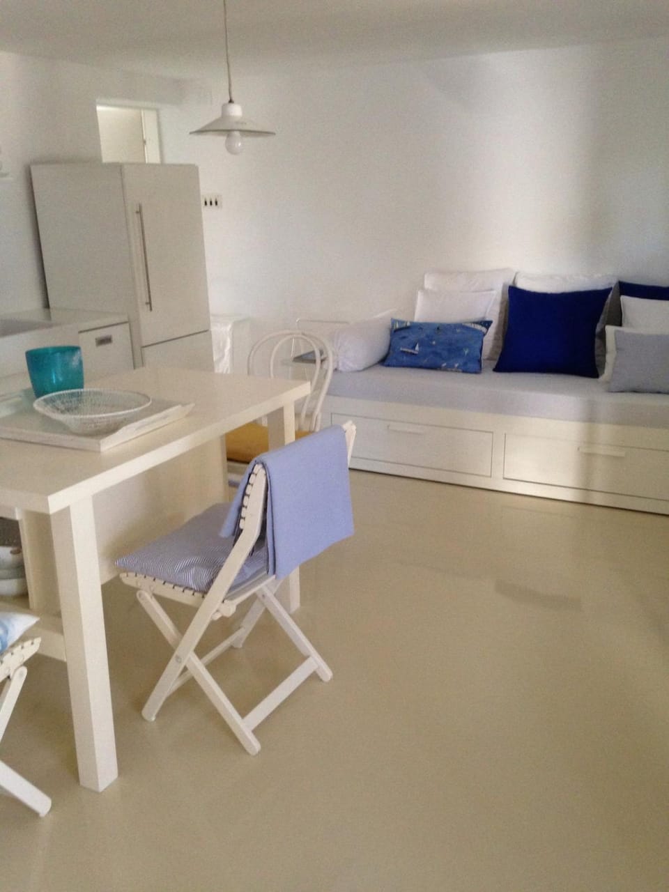 White Apartment Krk With Private Garden Apartment in Krk