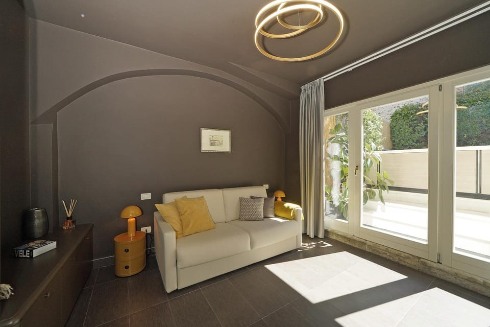 Communal lounge/ TV room, Living room