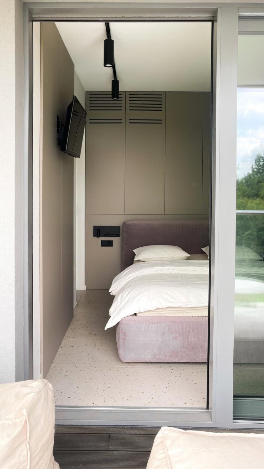 Bed, Balcony/Terrace, Balcony/Terrace, Bedroom