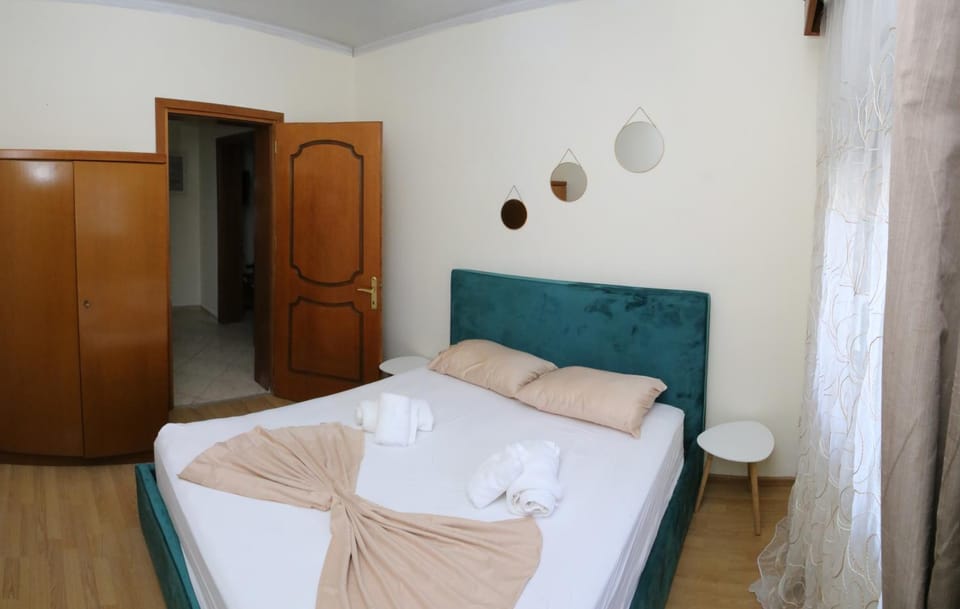 Bed, Bedroom, wardrobe