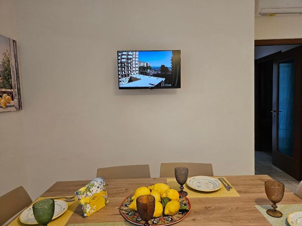 TV and multimedia, Dining area, Breakfast