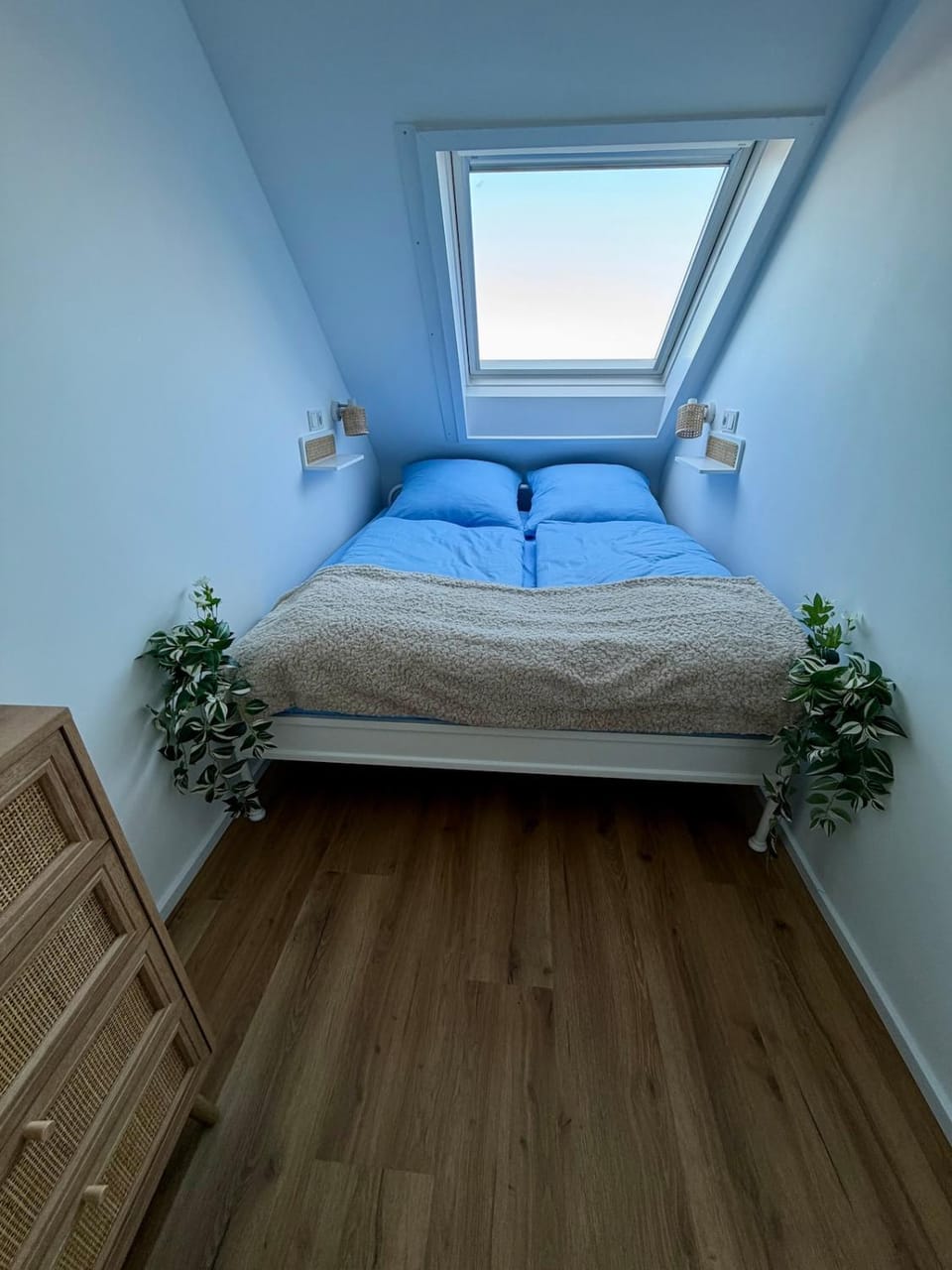 RheinStrand, wunderschöne, renovierte Wohnung Apartment in North Rhine-Westphalia