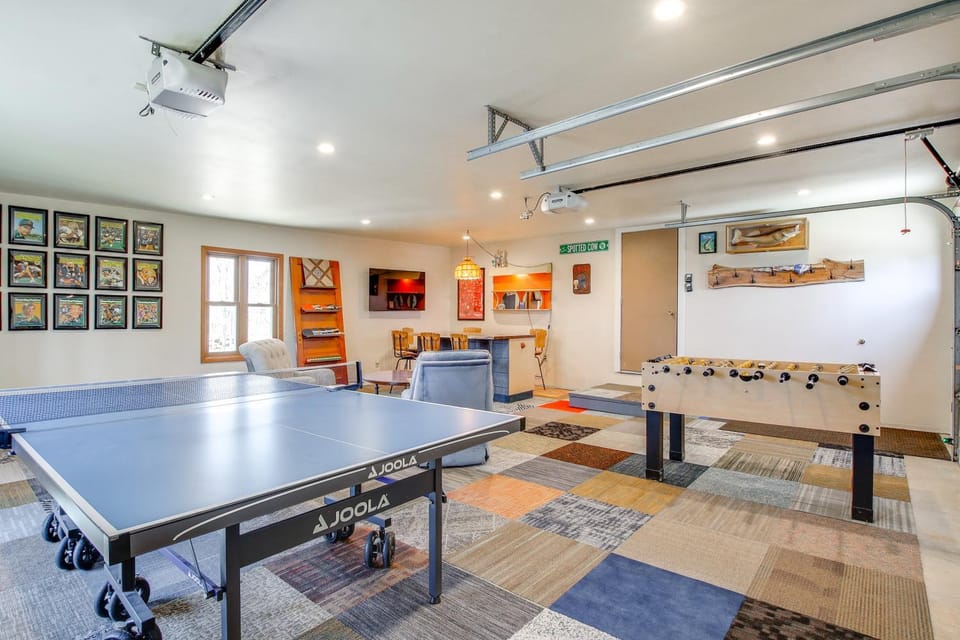 Woodsy Plymouth Hideaway: Hot Tub & Game Room House in Wisconsin