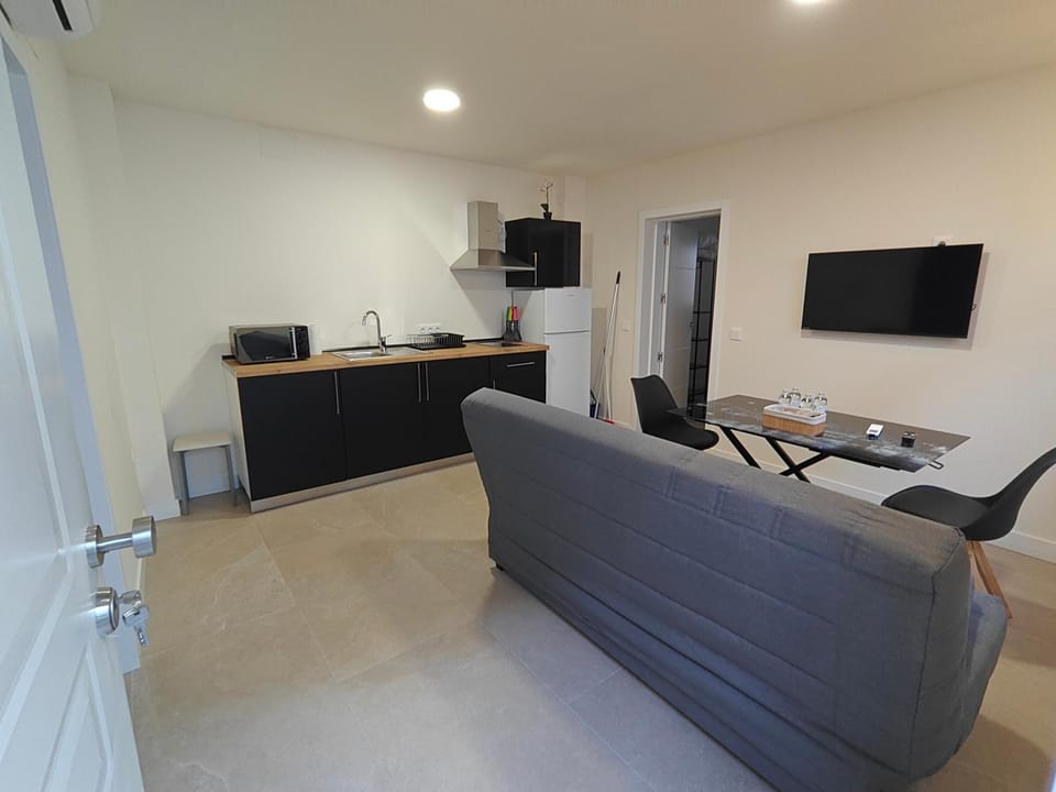 TV and multimedia, Kitchen or kitchenette, Dining area