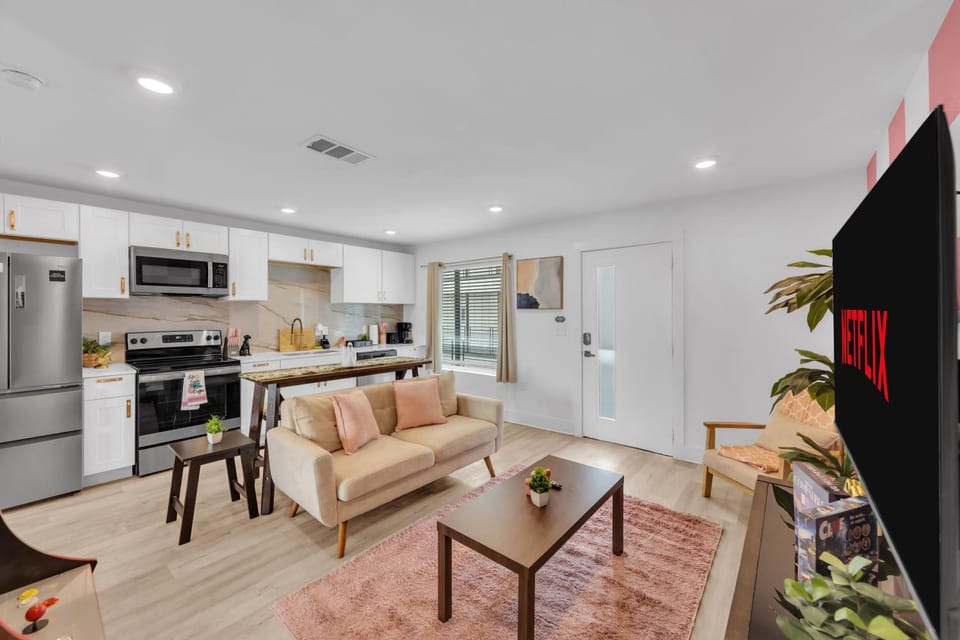 SJ Dallas G6 Apartment in Dallas