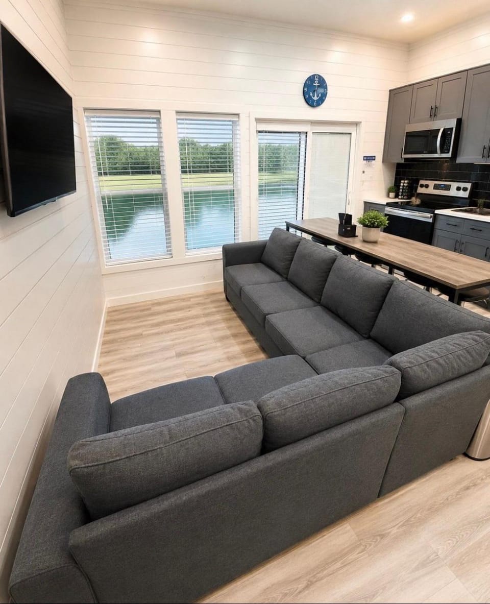 H20 Serenity - Pet Friendly Cozy Stay House in Lake Cumberland