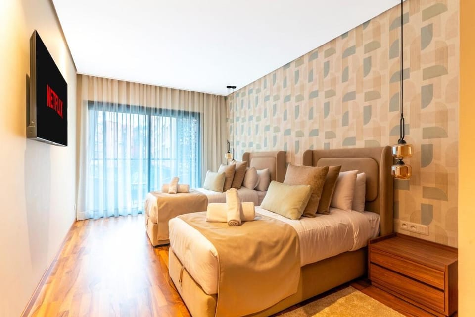 Luxury 3 Bedroom Apartment Downtown near Carré Eden Apartment in Marrakesh