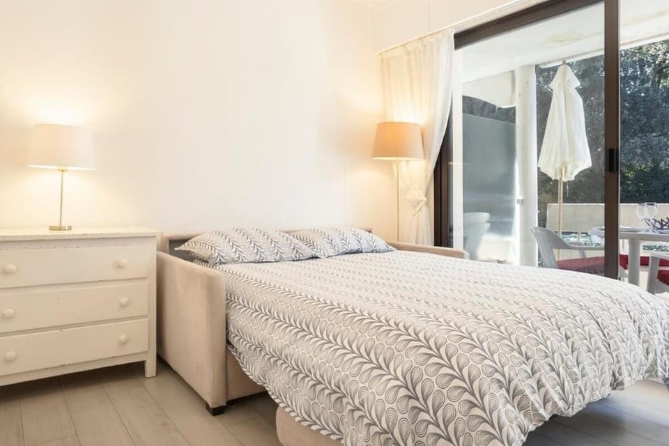 Studio tout à pied La Baule Les Pins 150m plage Apartment in La Baule-Escoublac