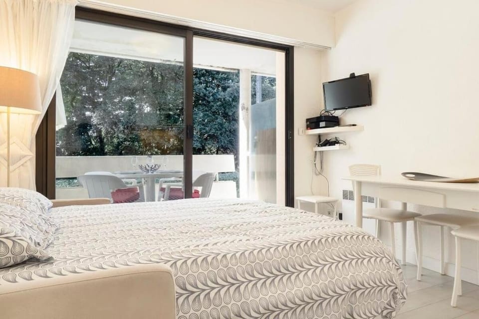 Studio tout à pied La Baule Les Pins 150m plage Apartment in La Baule-Escoublac