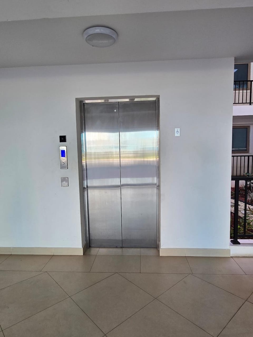 Royal's 2 Bedroom suite Apartment in Kingston