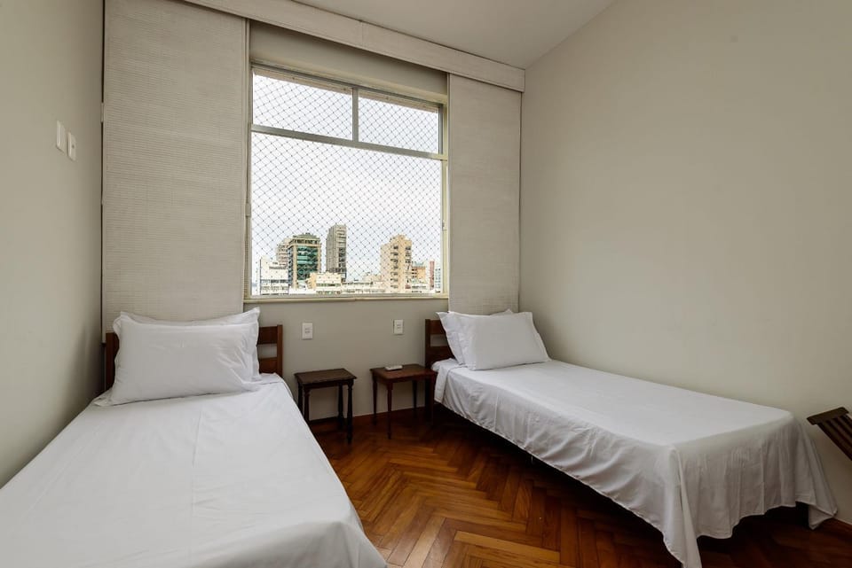 Photo of the whole room, Bedroom