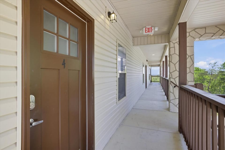 Serenity Ridge Clubhouse Unit 4 - GroupsPoolWifi Apartment in Pigeon Forge