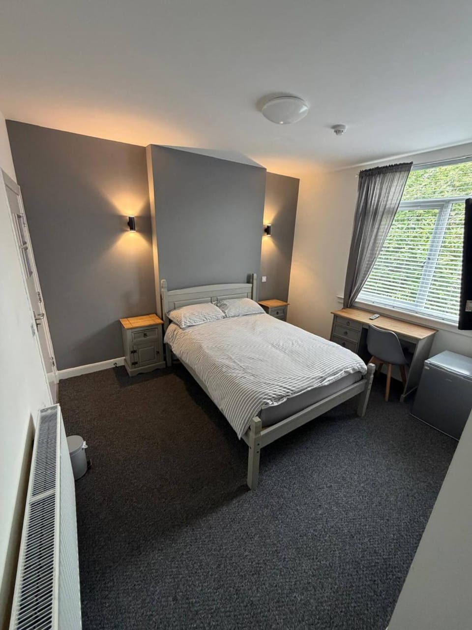 Rooms on Dunnikier Road, Kirkcaldy, Fife - opposite Victoria Hospital Vacation rental in Kirkcaldy
