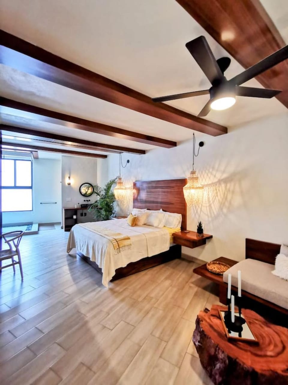Photo of the whole room