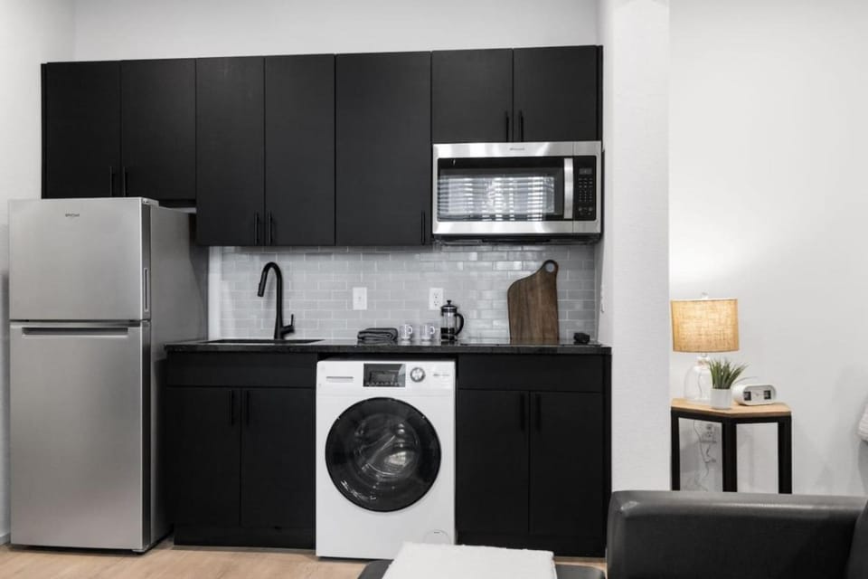 Fresh 3BR Bishop Arts - Gym, Yoga, Game Lounge Apartment in Dallas