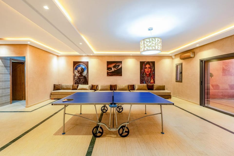 Luxury 4BR Villa, Atlas and Pool View, Breakfast and Lunch Available House in Marrakesh-Safi