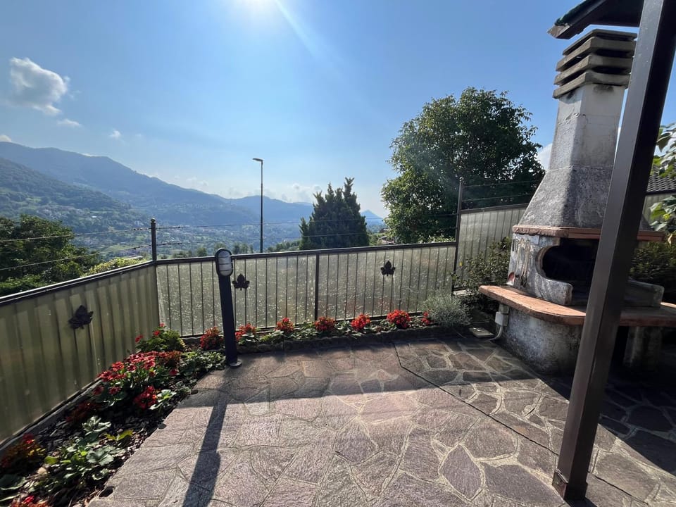 Al Canto Apartment in Province of Lecco