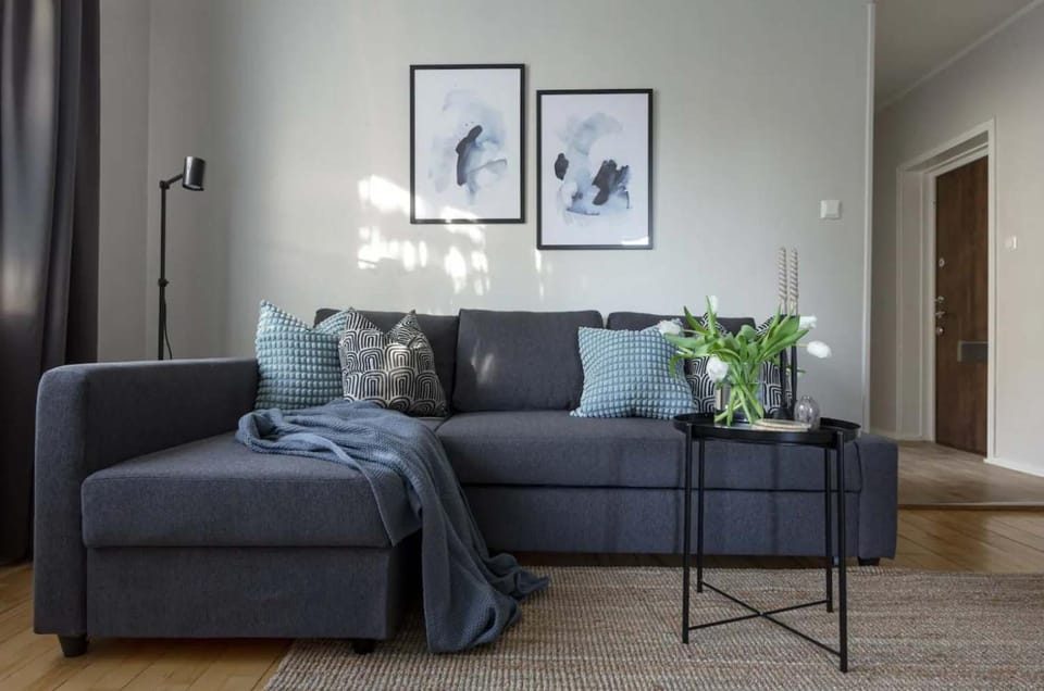 Modern 1BR Apartment with Balcony 20min to City Apartment in Stockholm