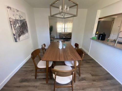 The Wittenberg Getaway - 5 BR 2 Bath House in Gahanna