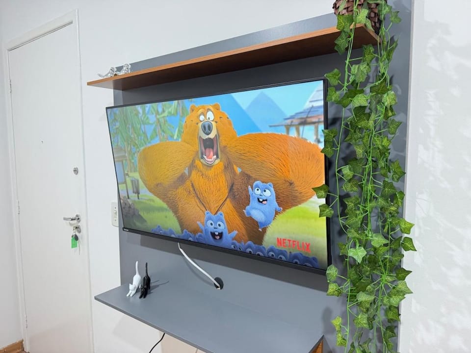 Apartamento com Ar Condicionado e 2 Quartos Apartment in Contagem