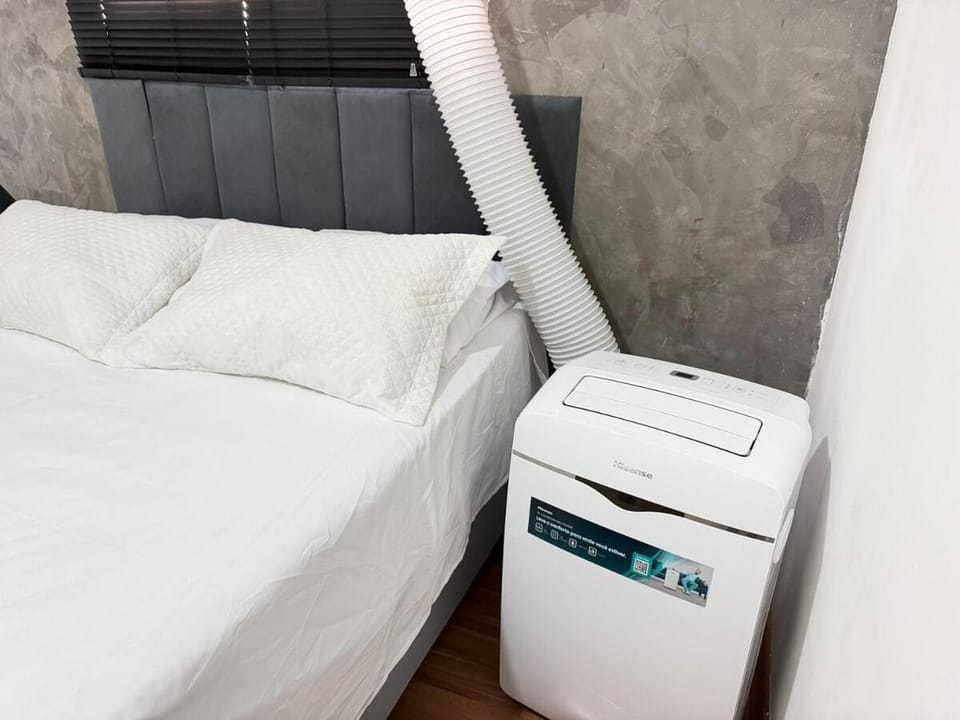 Apartamento com Ar Condicionado e 2 Quartos Apartment in Contagem