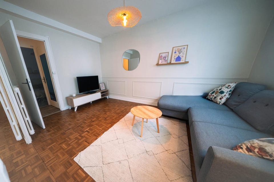 T3 lumineux avec balcon et parking, 6 pers, Procé Apartment in Saint-Herblain