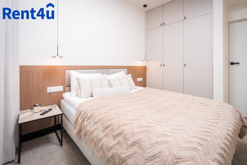 Bed, Bedroom, wardrobe