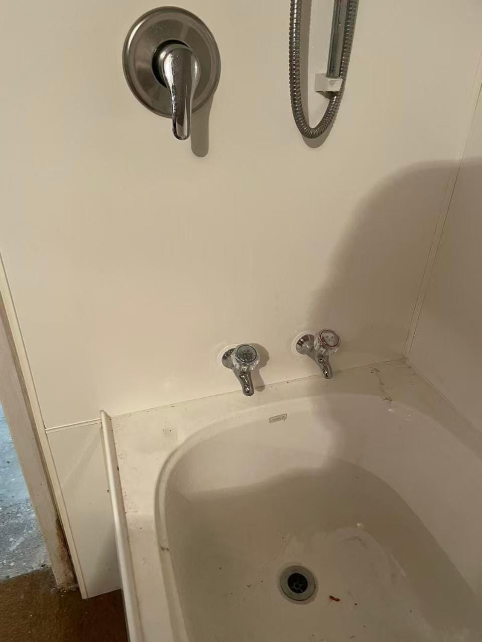 3 double beds and 2 sofa beds studio Apartment in Palmerston North