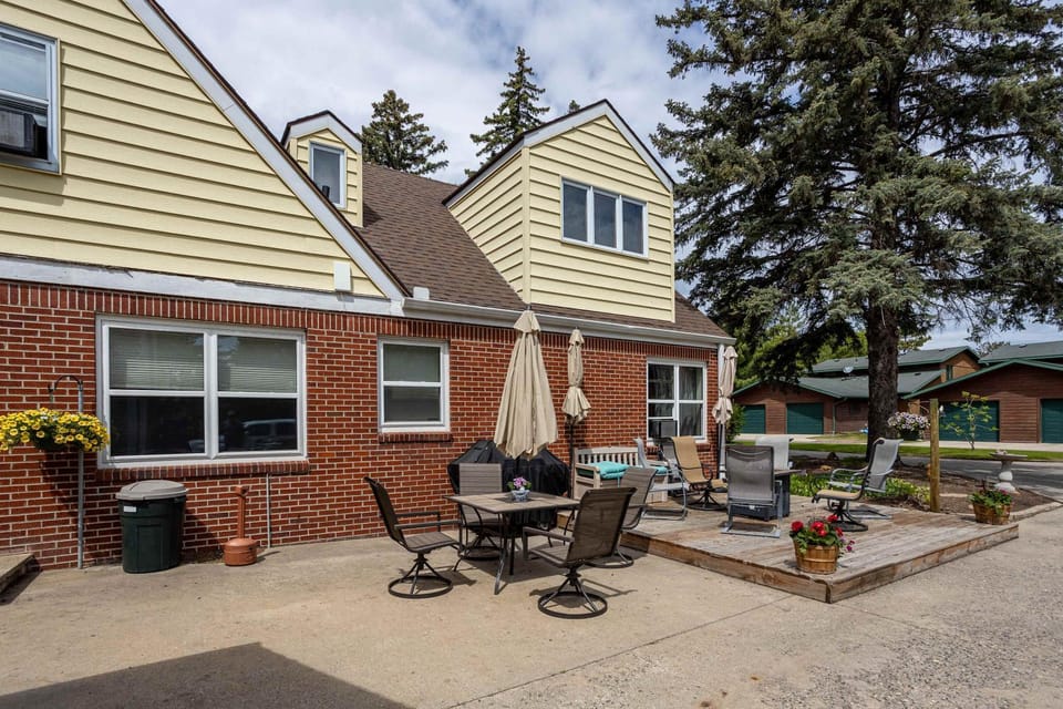 Brick House on the River at Riverside Point Resort House in Park Rapids