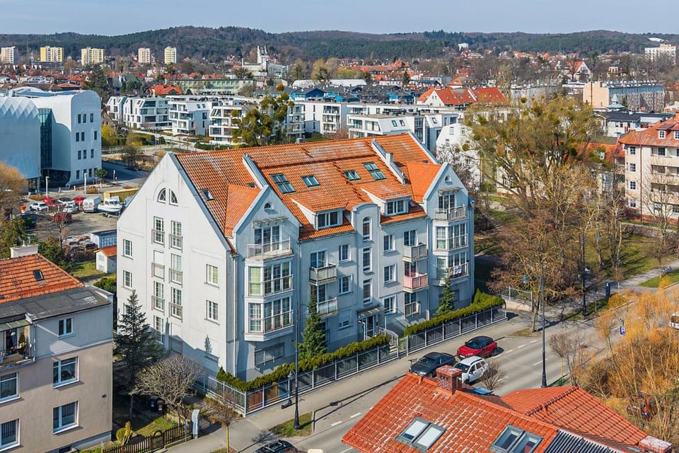 Property building, Bird's eye view